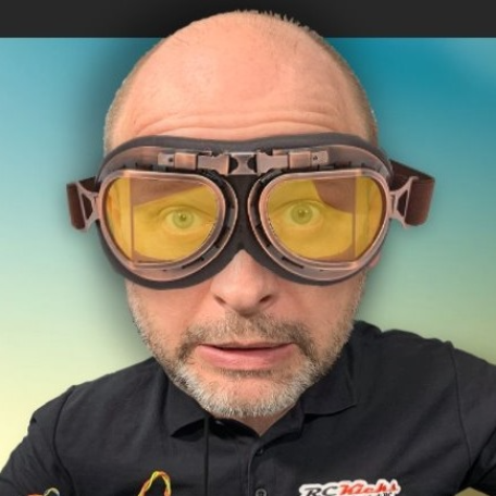 Gavin Evans (RC YouTuber) (@r6ux4-rckicks) profile image