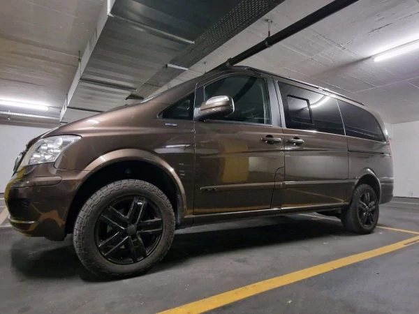 Merceder Viano 7P 4Matic - Offroad Camper promotional image